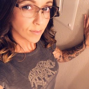 Meet your Posher, Dana